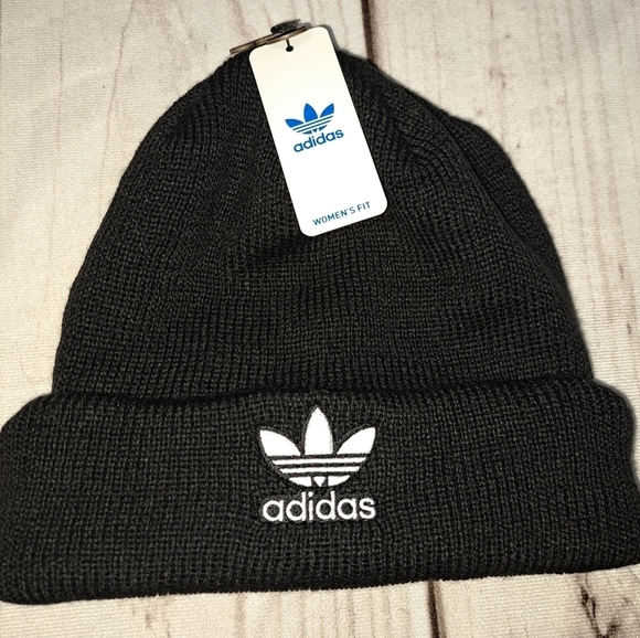 Adidas Trefoil Beanie Black Womens Fit - Picture 2 of 5